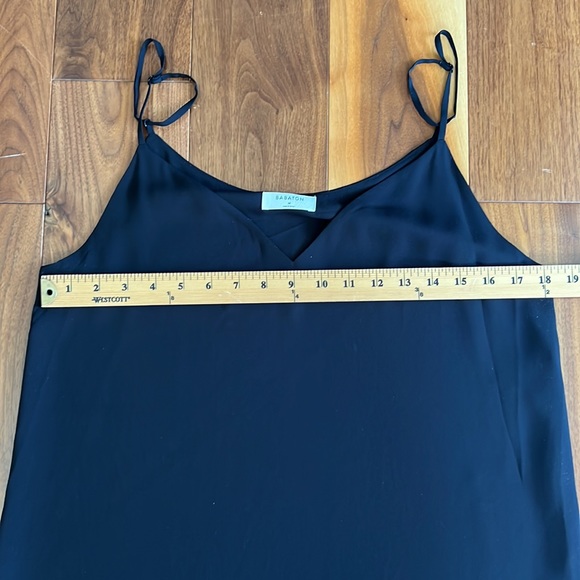 Aritzia Babaton Camisole. Size medium - Picture 6 of 8